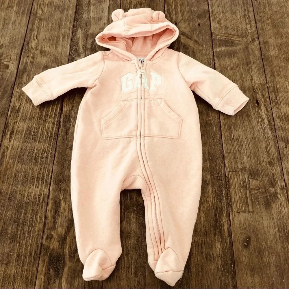 Baby Gap Peach Logo Footed‎ One Piece Sweatsuit 0-3
